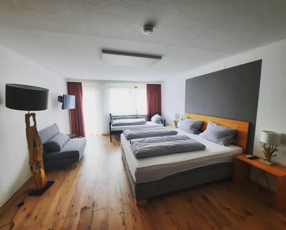 Landhotel Albrecht 미센 윌햄스 외부 사진