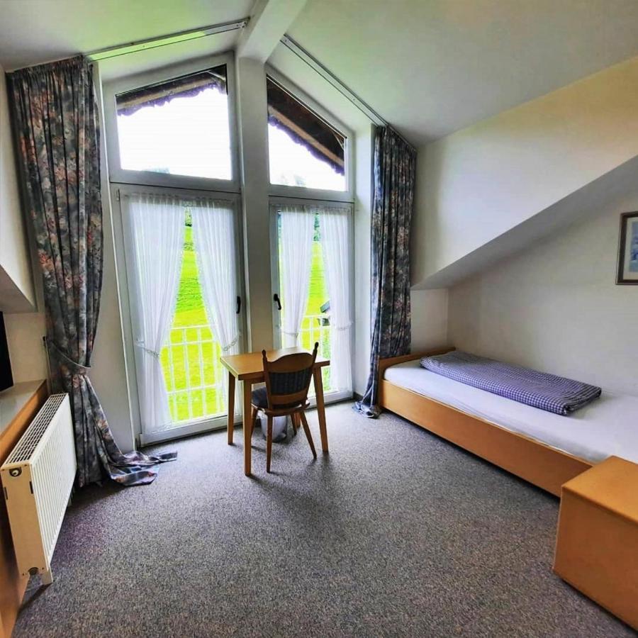 Landhotel Albrecht 미센 윌햄스 외부 사진